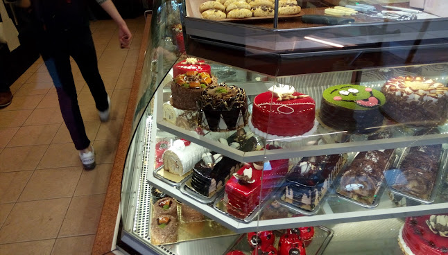 Gülbadem Pastanesi - Gastronomi ve konaklama