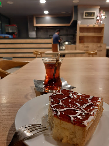Opinii despre Köşe Fırın cafe în İstanbul - Gastronomi ve konaklama