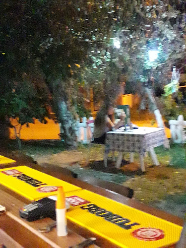 Ges Cafe & Bar - Gastronomi ve konaklama