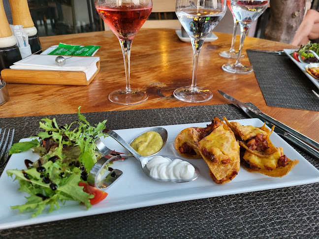 Emerald Garden Restaurant - Gastronomi ve konaklama