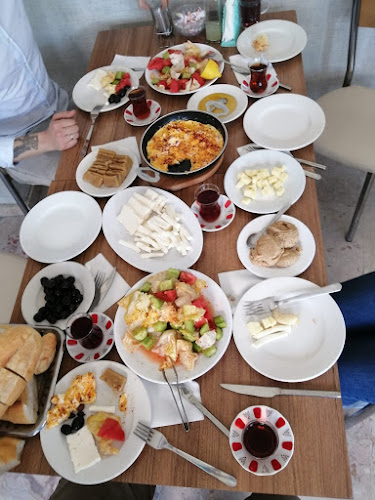 Dönerci Salih Usta - Gastronomi ve konaklama