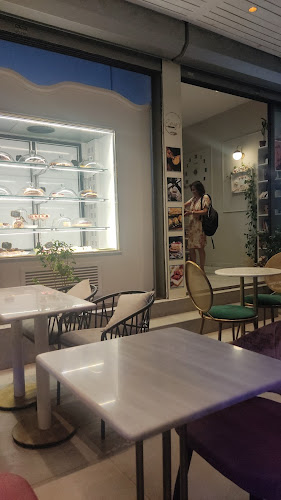 Comentarii opinii despre Emy's Cake and Coffee