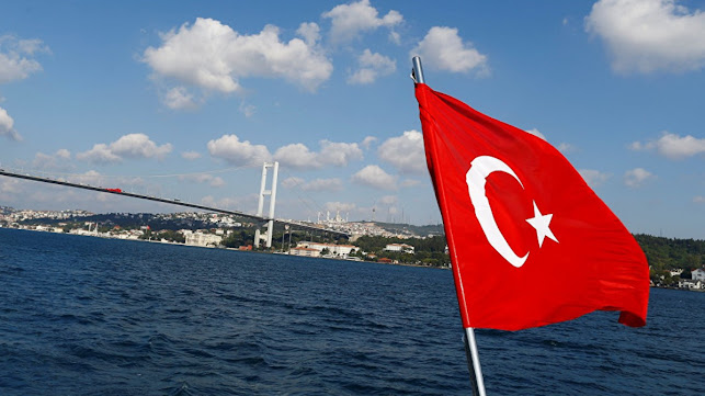 Karaköy Balık Evi - Gastronomi ve konaklama