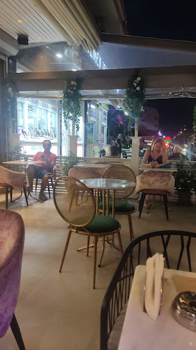 Opinii despre Emy's Cake and Coffee în Marmaris - Gastronomi ve konaklama