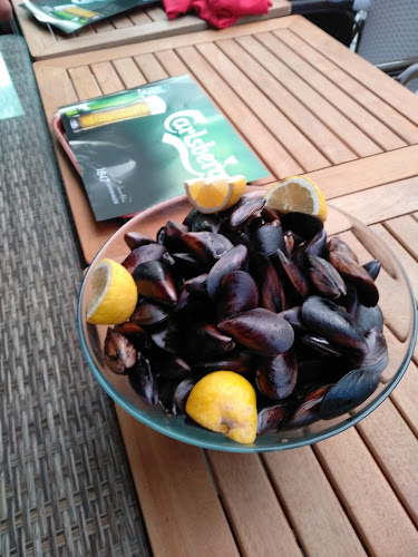 Opinii despre Blackbird în Narlıdere - Gastronomi ve konaklama