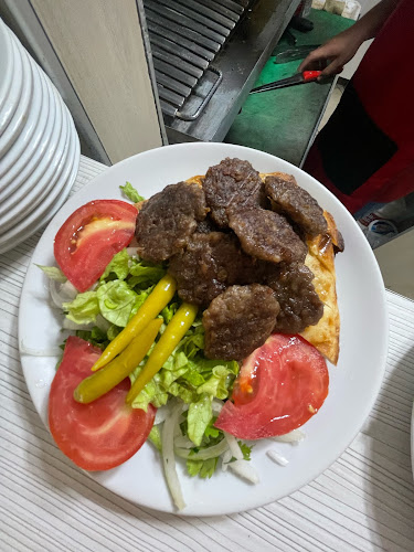 Opinii despre Kapanaltı Köftecisi în Kütahya Merkez - Gastronomi ve konaklama