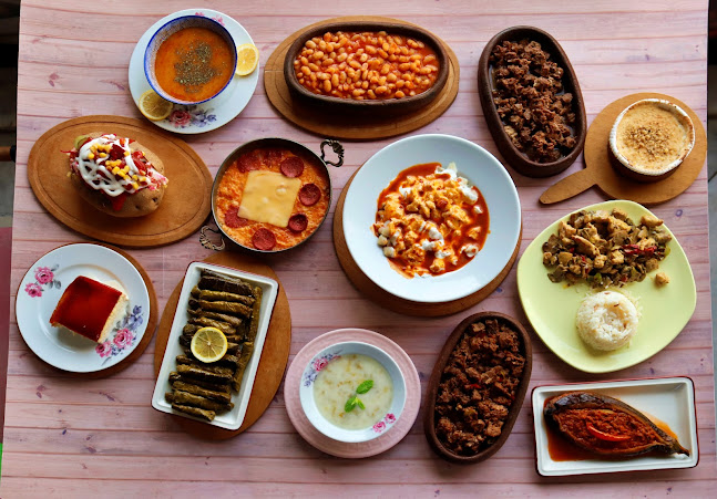 Opinii despre nostalji cafe ev yemekleri în Sultanbeyli - Gastronomi ve konaklama