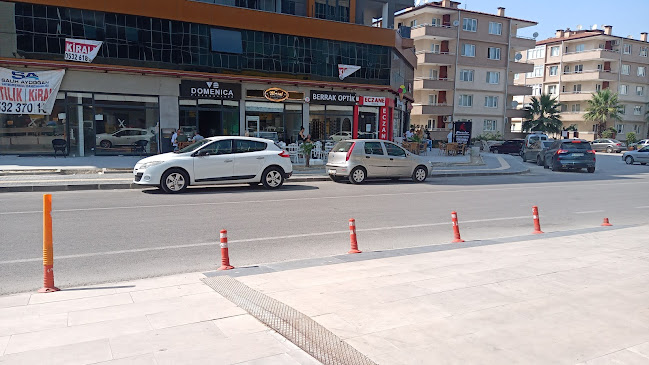 Opinii despre Domenica Pizza&Burger în Bursa - Gastronomi ve konaklama