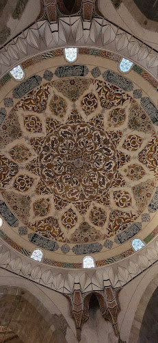 Üç Şerefeli (Burmalı) Camii Çay Bahçesi, Babademirtaş, Babatimurtaş Sokak No:2, 22020 Edirne