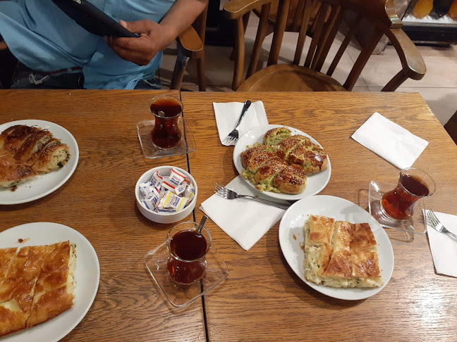 Opinii despre Tarihi Cerrahpaşa Fırını în Fatih - Gastronomi ve konaklama