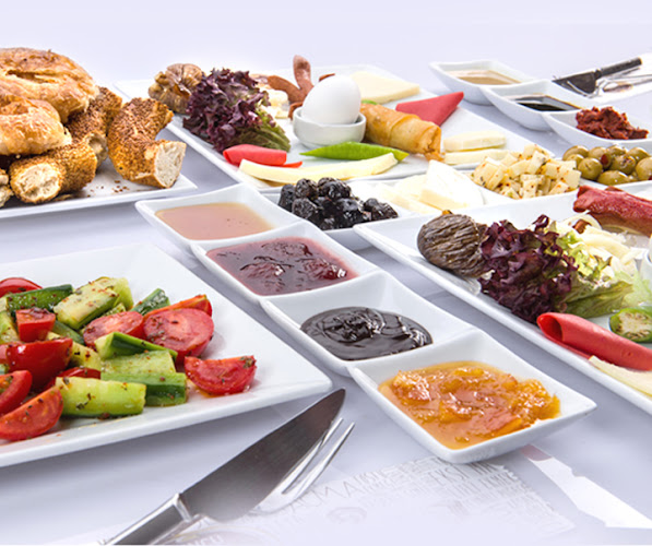 Opinii despre Yeşilçam Kahve Evi Rasaf Yolu în Şahinbey - Gastronomi ve konaklama