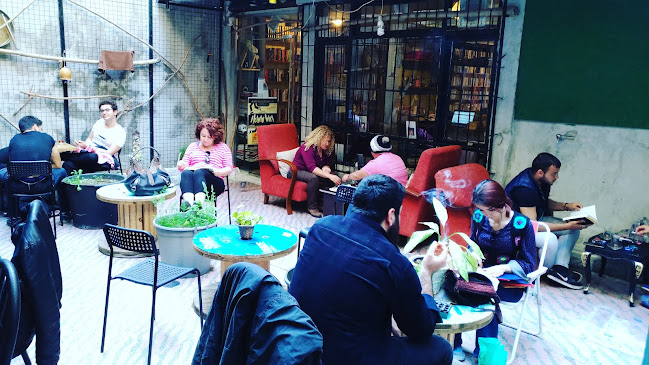 Barbaros, Mithatpaşa Cd., 35260 Konak/İzmir