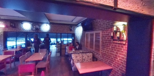 Opinii despre Life Station Cafe în Avcılar - Gastronomi ve konaklama