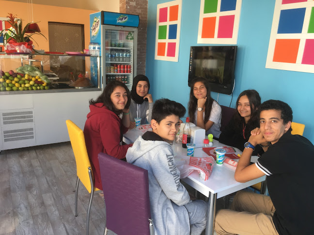 Opinii despre ÇİĞKÖFTEEVi ÇEŞME în Çeşme - Gastronomi ve konaklama