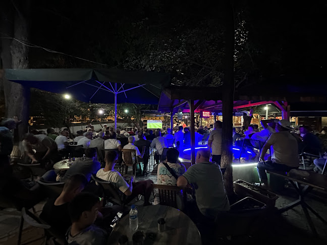 Comentarii opinii despre Üç Şerefeli (Burmalı) Camii Çay Bahçesi