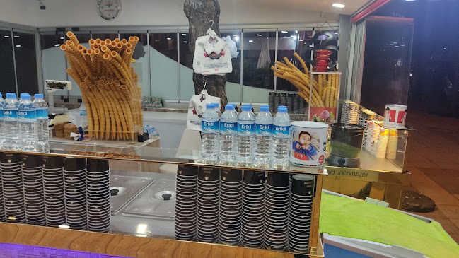 İkram Dondurma & Tatlı ve Waffle - Çorum