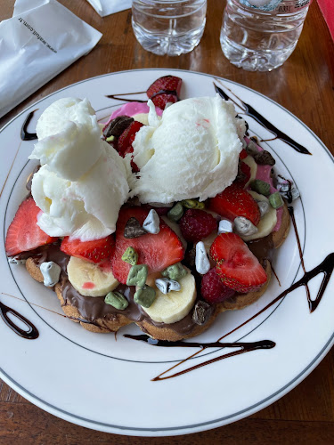Wa'full Manisa Waffle - Gastronomi ve konaklama