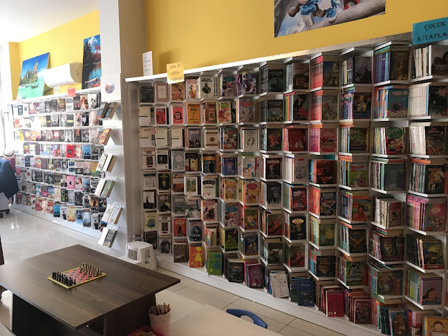 Efe Kitap Kafe Burhaniye - Burhaniye