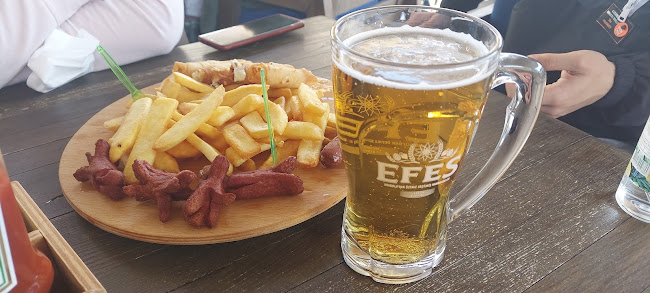 Opinii despre Kaliç Bar în Çeşme - Gastronomi ve konaklama