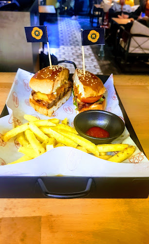 Reina Bi Lounge - Sultangazi