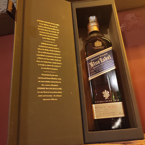 Opinii despre OZ Lounge în İstanbul - Gastronomi ve konaklama