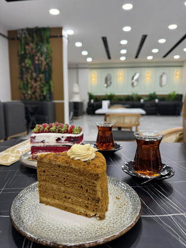 Ünlü Petek Pastanesi