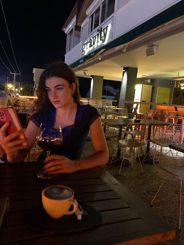 GRAVITY CAFE BAR - Dikili