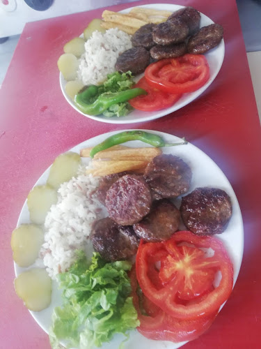 Hakkı Babanın Yeri/KOKOREÇÇİ - Gastronomi ve konaklama