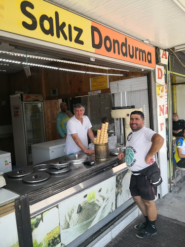 Opinii despre Sakız Dondruma în Kocasinan - Gastronomi ve konaklama