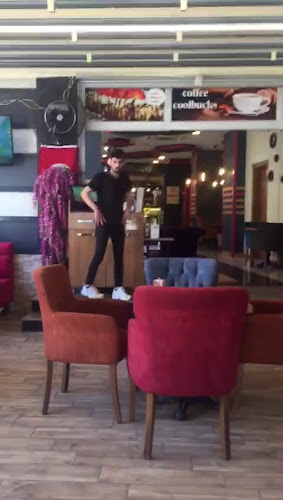 Opinii despre Coolbucks în Karabağlar - Gastronomi ve konaklama