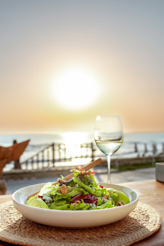 Opinii despre Lime Restaurant - Bar & Shisha Lounge and Beach club în Manavgat - Gastronomi ve konaklama