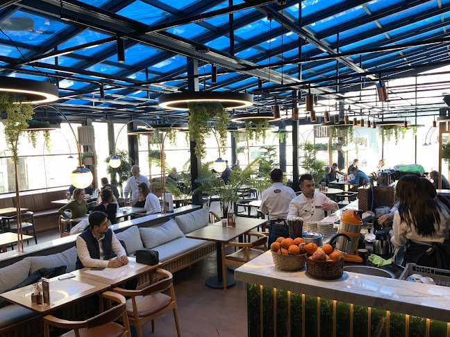 Kılıçoğlu Pastanesi - Gastronomi ve konaklama