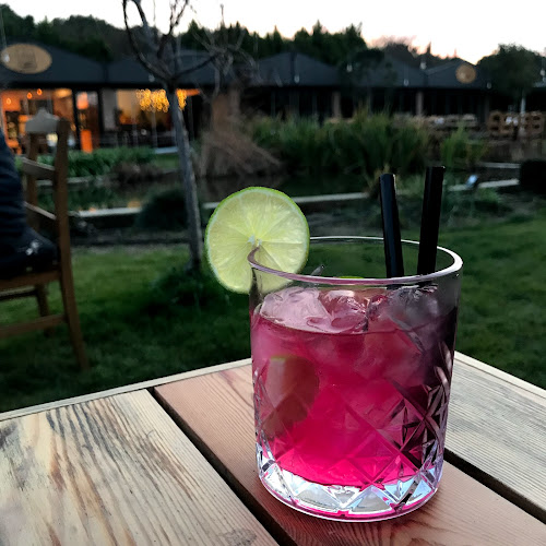 Opinii despre Troika Mahalle în Güzelbahçe - Gastronomi ve konaklama