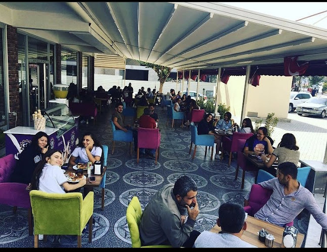 Comentarii opinii despre ŞEFLER CAFE ÜNLÜ MAMÜLLERİ