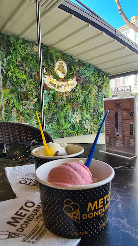 Meto Dondurma Hürriyet Caddesi Dikmen