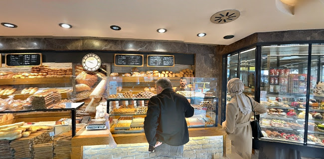 Opinii despre Tarihi Cerrahpaşa Fırını în Fatih - Gastronomi ve konaklama