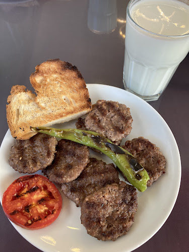 Köfteci Ali Akçaabat - Gastronomi ve konaklama