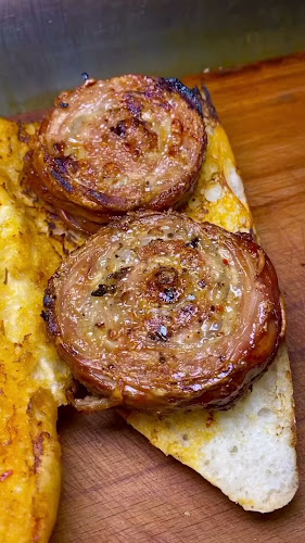 Opinii despre Kokoreççi Tekin Usta în Küçükçekmece - Gastronomi ve konaklama