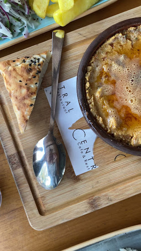 Opinii despre central cafe restaurant în Fethiye - Gastronomi ve konaklama