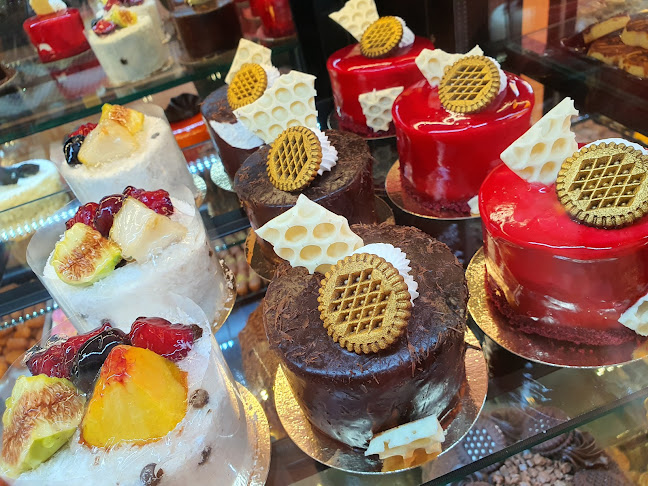 Opinii despre GITIR EKMEK UNLU MAMÜLLER în Selçuklu - Gastronomi ve konaklama