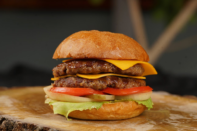 Opinii despre 7 Köfte Burger în Afyonkarahisar Merkez - Gastronomi ve konaklama