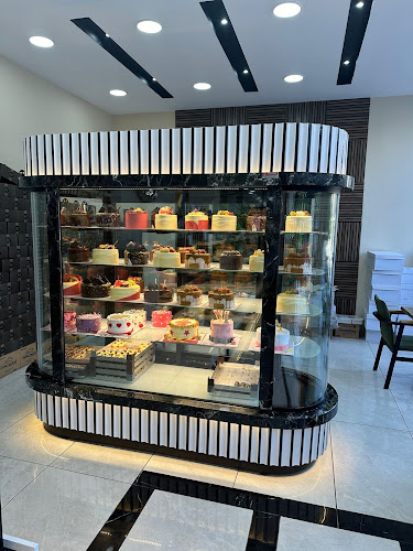 Ünlü Petek Pastanesi