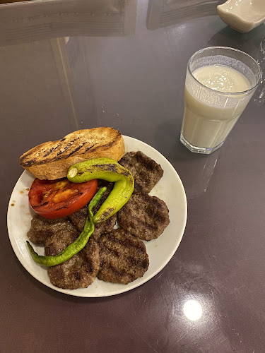 Comentarii opinii despre Köfteci Ali Akçaabat