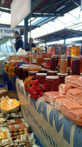 Opinii despre Ezine'li Suzan Canvermez, Çanakkale Halk pazarı în Çanakkale Merkez - Gastronomi ve konaklama