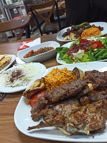Bina Altı Restaurant, Cemilbaba Tramvay Son Durağı Karşısı, Bahçelievler, Gençlik Cd. No:1/A, 38280 Talas/Kayseri