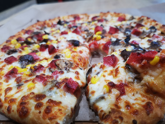 Pizzabulls Etiler - Beşiktaş - Gastronomi ve konaklama