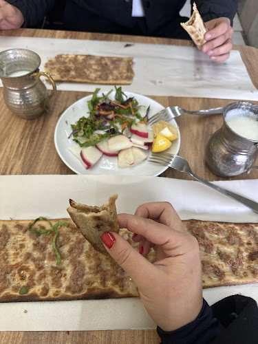 Coşkunoğlu Etli Pide Salonu - Gastronomi ve konaklama