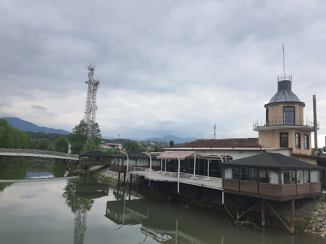 Kız Kulesi Restoran, Mehmetağa, Dereboyu Sk. No: 6, 41030 Başiskele/Kocaeli