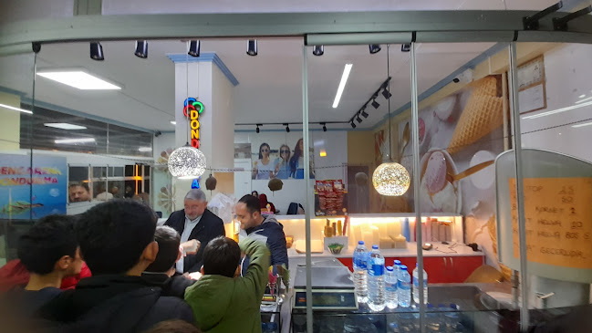 RENGARENK DONDURMA - Gastronomi ve konaklama