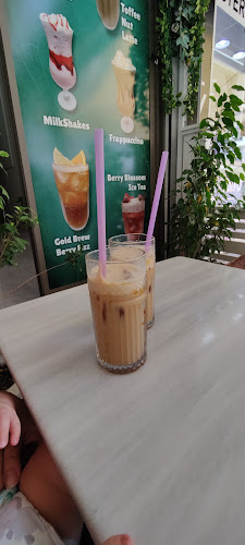 Opinii despre Emy's Cake and Coffee în Marmaris - Gastronomi ve konaklama